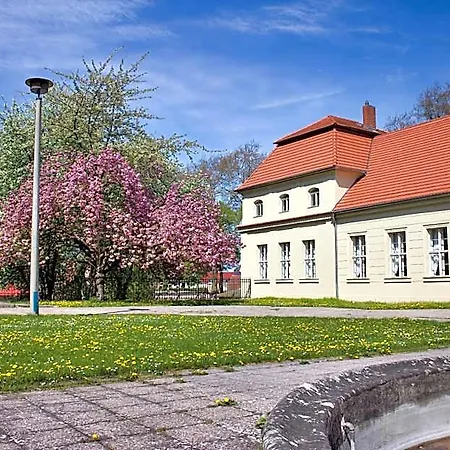 Gaestehaus Schloss Plaue Hotel 3*