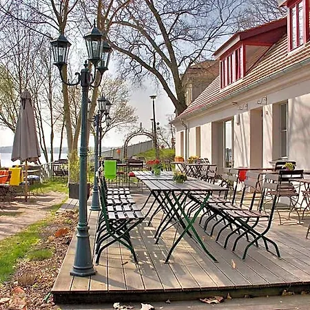 Gaestehaus Schloss Plaue Hotel 3*