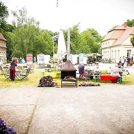 Gaestehaus Schloss Plaue 3*