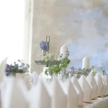 מלון Gaestehaus Schloss Plaue בראנדנבורג