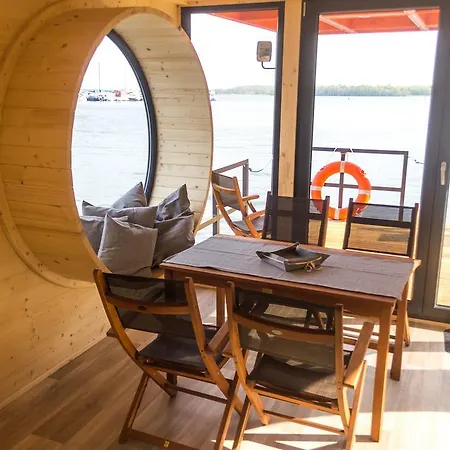 Gaestehaus Schloss Plaue 3* בראנדנבורג