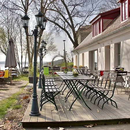 Gaestehaus Schloss Plaue בראנדנבורג