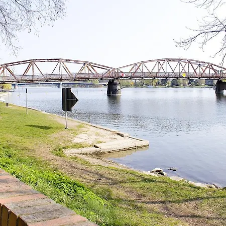 Gaestehaus Schloss Plaue מלון בראנדנבורג