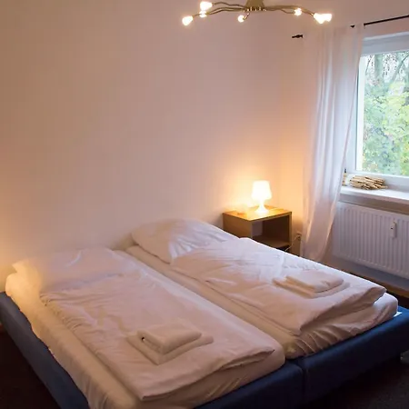Hotel Gaestehaus Schloss Plaue 3*