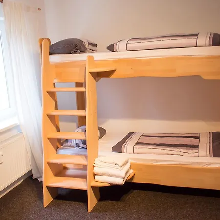 Gaestehaus Schloss Plaue מלון 3*