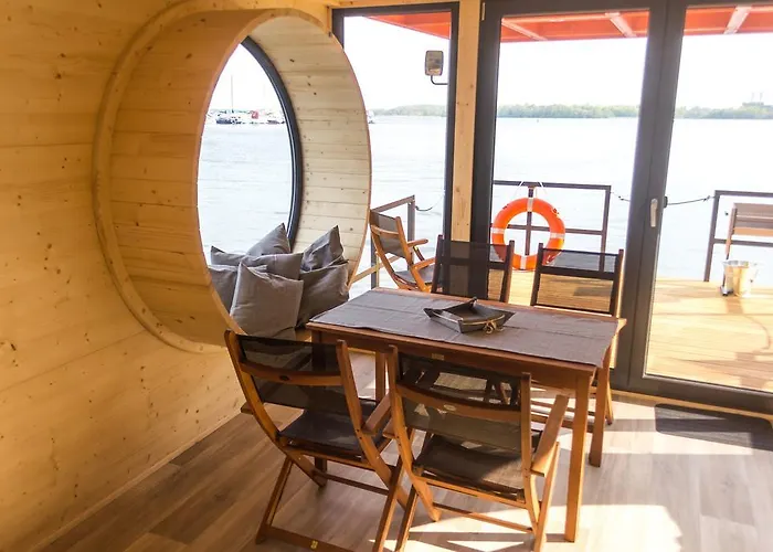 Gaestehaus Schloss Plaue 3* Brandenburg (Brandenburg an der Havel)