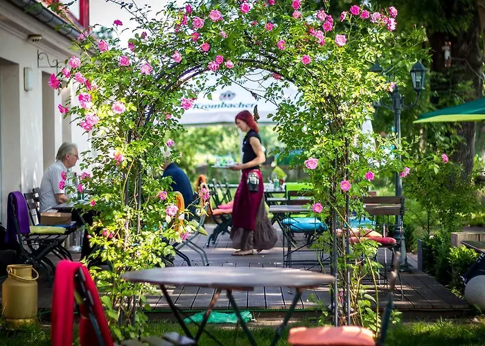 Gaestehaus Schloss Plaue Hotel