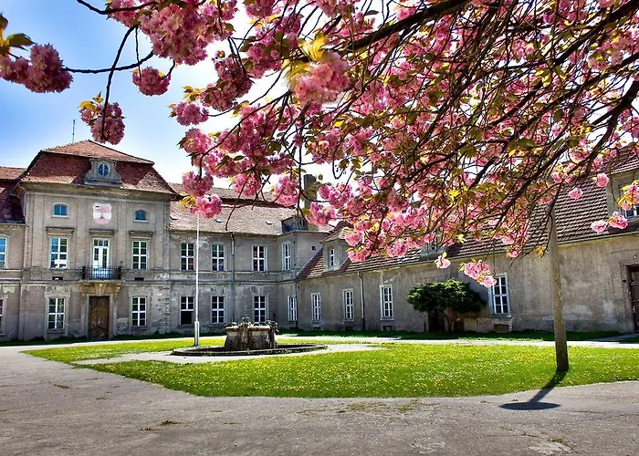 Gaestehaus Schloss Plaue Hotel