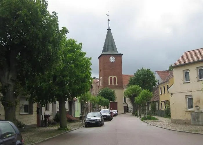 Gaestehaus Schloss Plaue