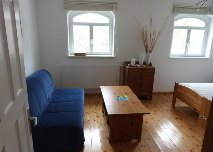 Hotel Schloss Plaue 3*